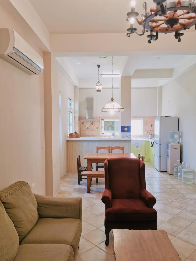 Yilan Beitou No.117 Bed & Breakfast Luodong Exterior photo