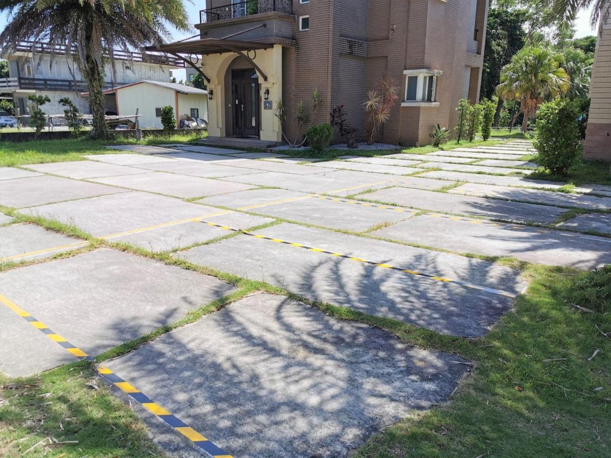 Yilan Beitou No.117 Bed & Breakfast Luodong Exterior photo